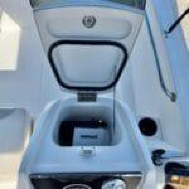 2019 Boston Whaler Supersport 16ft 94hrs