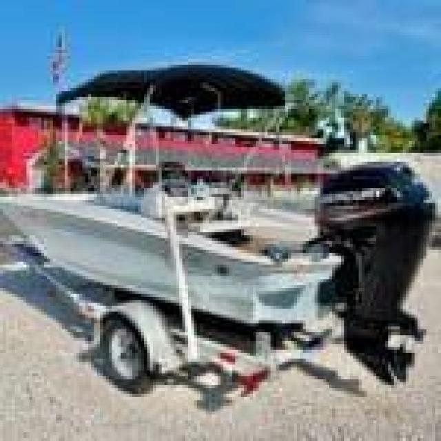 2019 Boston Whaler Supersport 16ft 94hrs