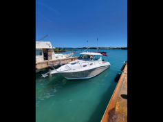 29 foot Seaswirl  power boat