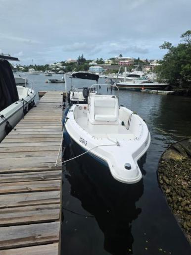 Dock space available. Wellcraft CC 19ft  130hp Yamaha 4stroke  147hrs$15k